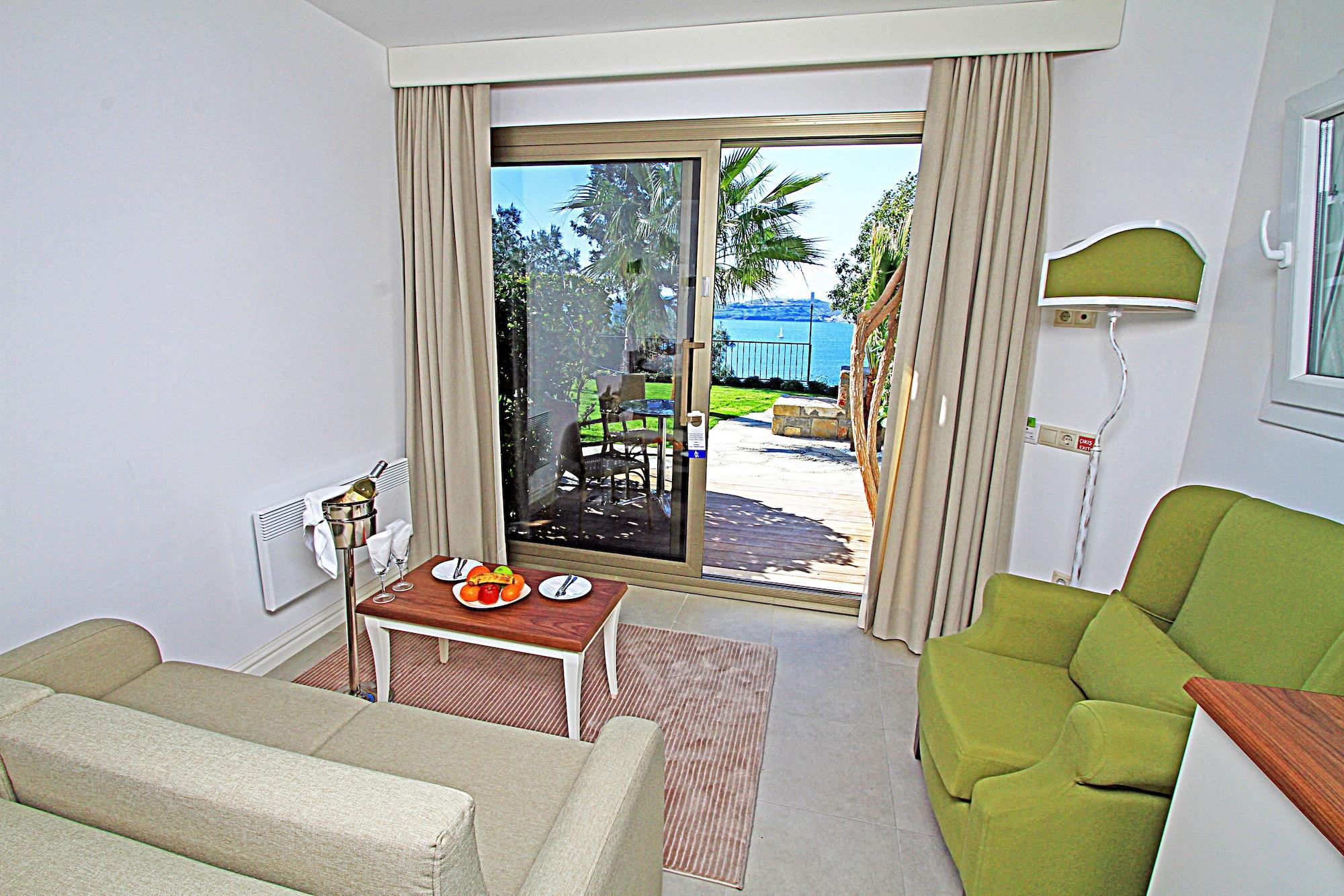 Manastir Hotel & Suites Bodrum Екстериор снимка
