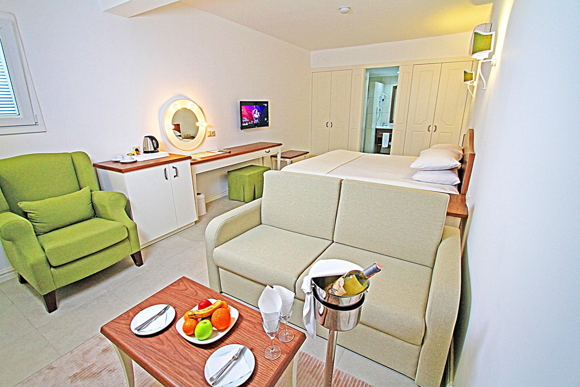 Manastir Hotel & Suites Bodrum Екстериор снимка
