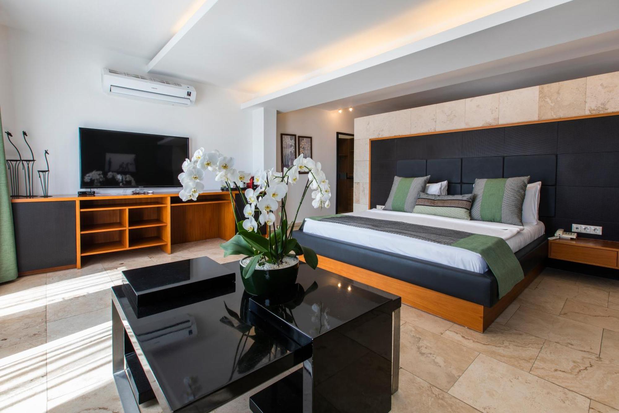 Manastir Hotel & Suites Bodrum Екстериор снимка